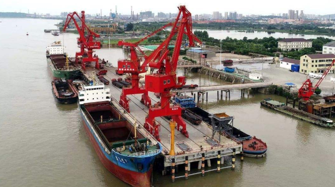 宣威概述露天料场港口封闭问题的实行方法